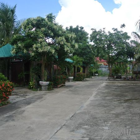 Reunkwan Resort Nangrong エクステリア 写真